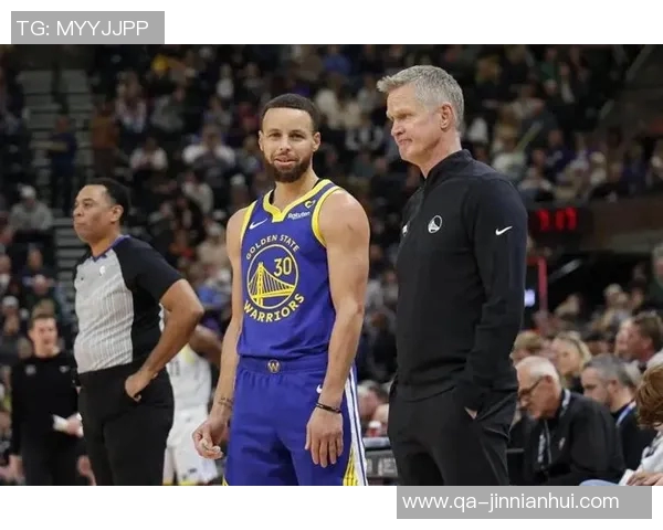 勇士新阵容崛起霍福德助力库里展现无敌风采